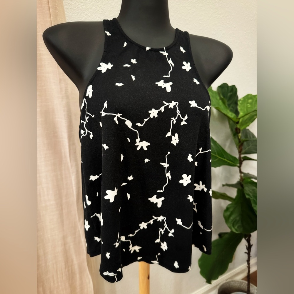 Fighting Eel/Ava Sky Tank Top